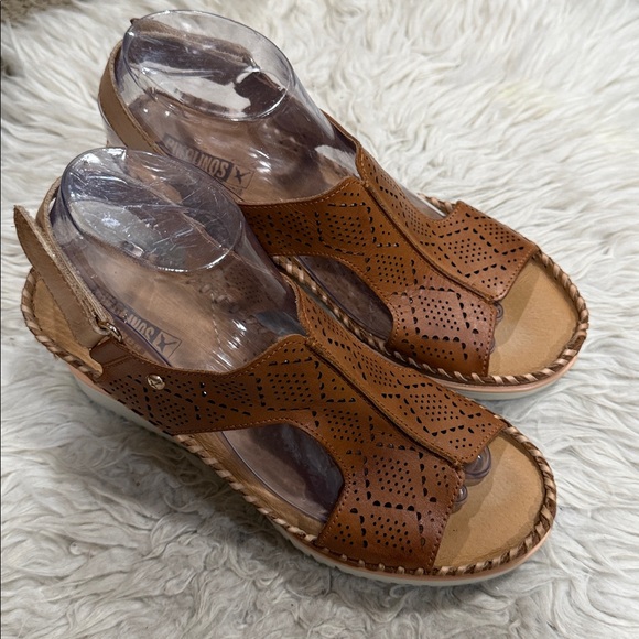 Pikolinos Women's Leather Perforated
Wedge Sandals Aguadulce Brandy Size 39 - Picture 5 of 9